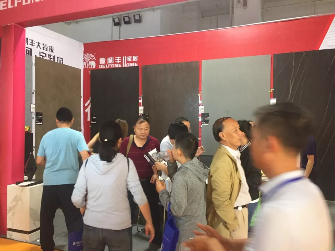 客似云來，德利豐家居成甘肅藍裝家博會貴寵！(圖2)