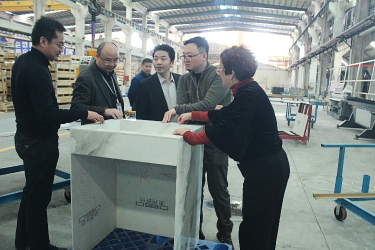 融創(chuàng)集團領導一行到金牌企業(yè)參觀考察，共謀合(圖5)