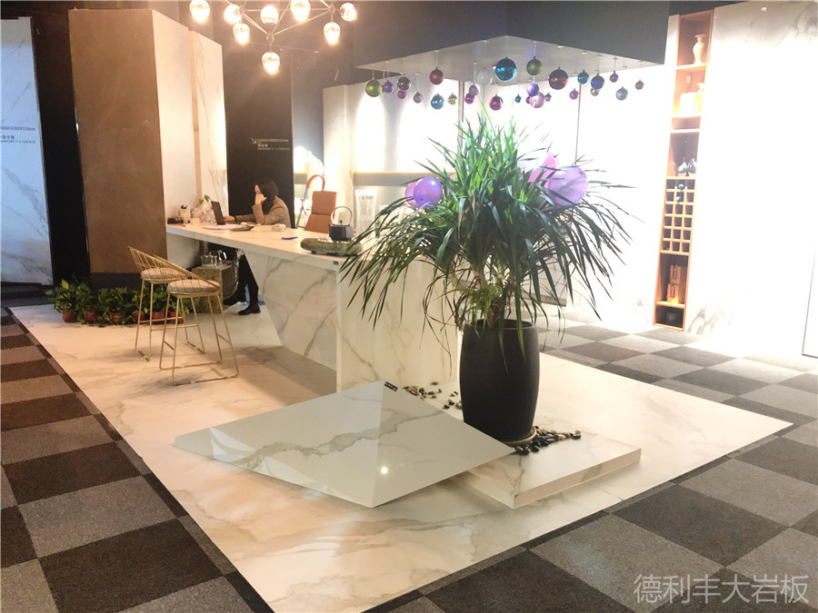 簡直不能再酷！德利豐大巖板太原專賣店成時尚(圖3)