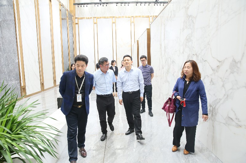 中建裝配設(shè)計(jì)院溫啟彬院長一行蒞臨金牌企業(yè)，(圖3)