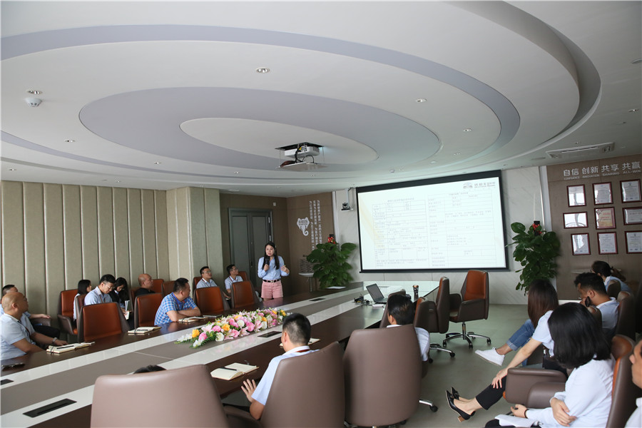 5月系統(tǒng)培訓燃激情，德利豐蓄力打造高素質(zhì)人才(圖3)